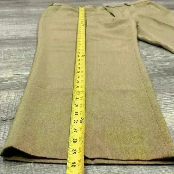 IZOD Pants Mens 36 Tan Straight Fit Leg Casual Size 36x30 Work Utility EUC - Picture 10 of 15